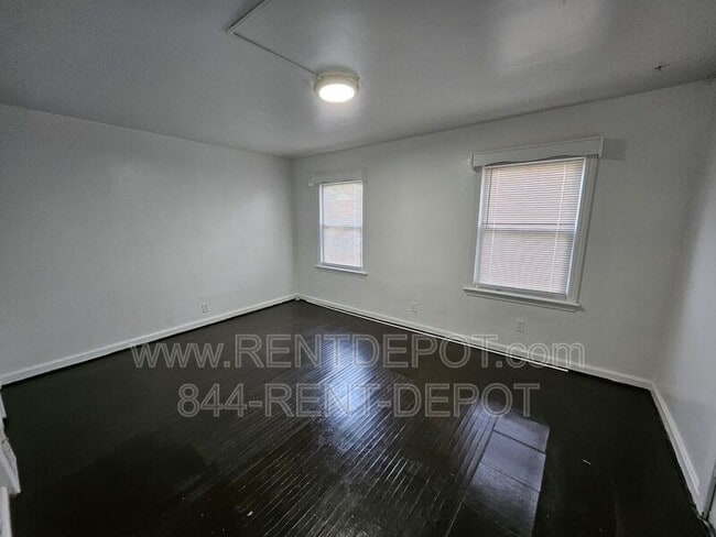 Foto del edificio - 1133 Bayard Park Dr