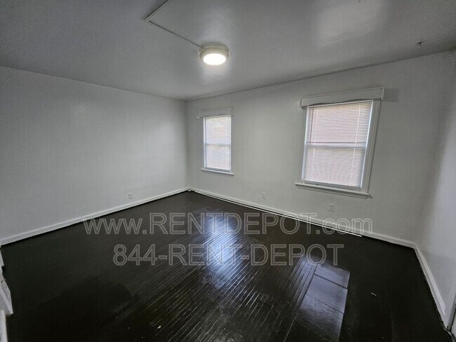 Foto del edificio - 1133 Bayard Park Dr