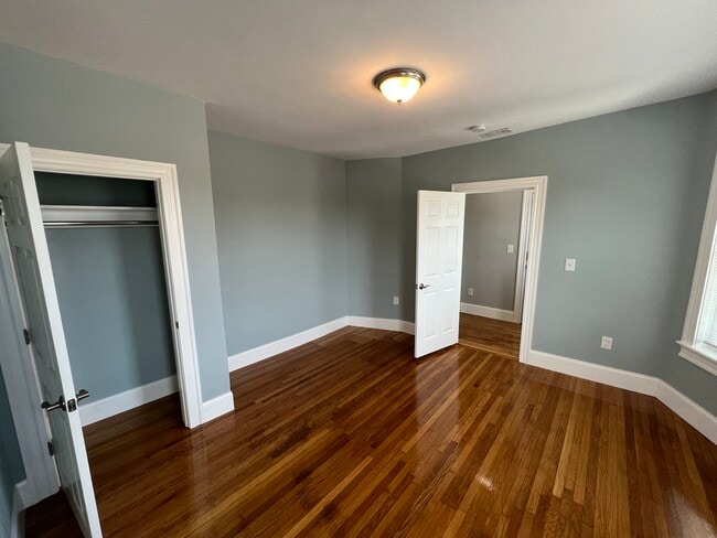 Building Photo - 366 Highland Ave