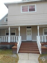 Building Photo - 522 Mabbette St