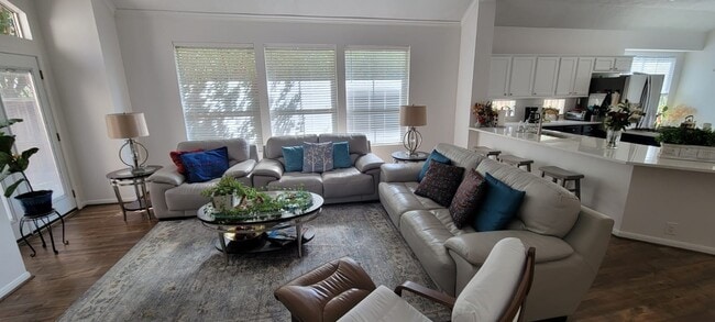 Foto del edificio - 3402 Plymouth Pointe Ln