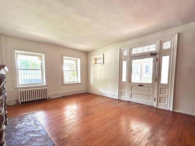 Foto del edificio - 2803 W Queen Ln