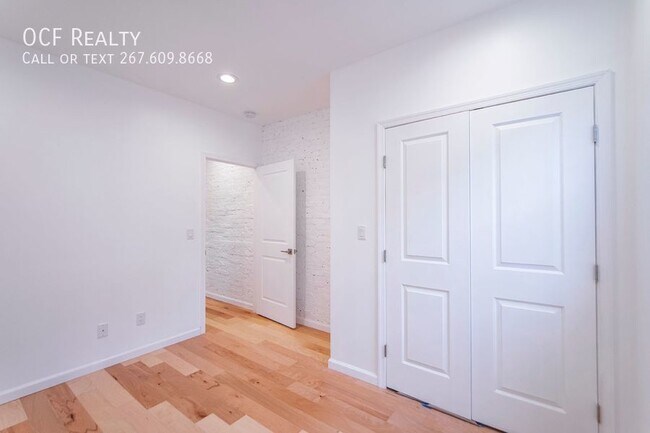 Building Photo - Three Bedroom West Philadelphia Apartment ...