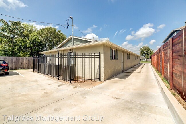 Foto del edificio - 2536 E 6th St