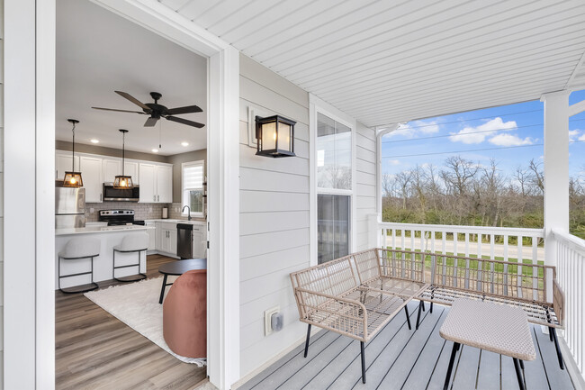 Building Photo - 214 Great Loop E Dr