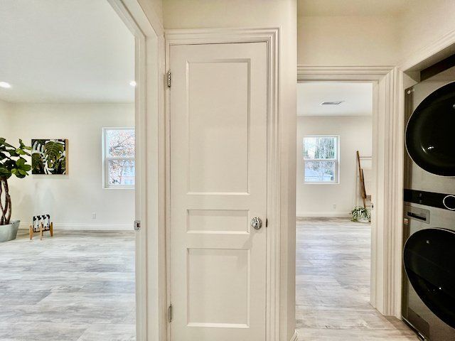 Foto del edificio - 124 N Pass Ave