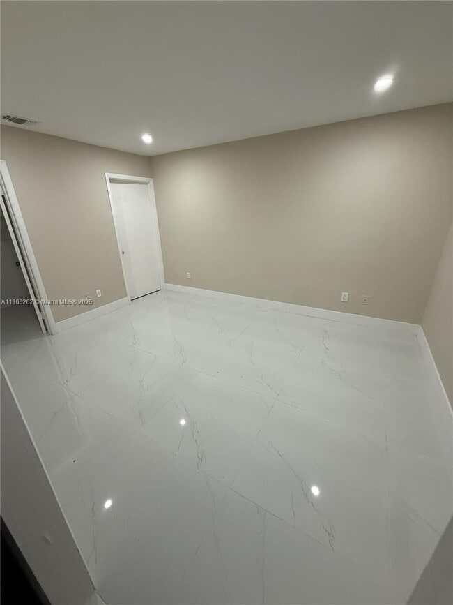 Building Photo - 5515 W 27th Ln Building Photo - 5515 W 27th Ln