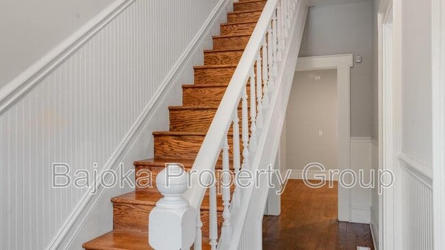 Building Photo - 1510 Trumbull St
