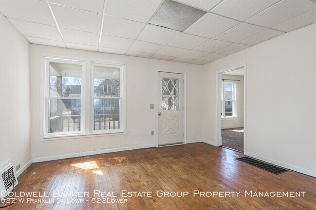 Building Photo - 822 W Franklin St