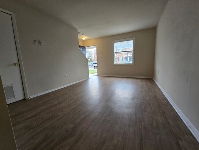 Photo - 707 E 18th St Townhome