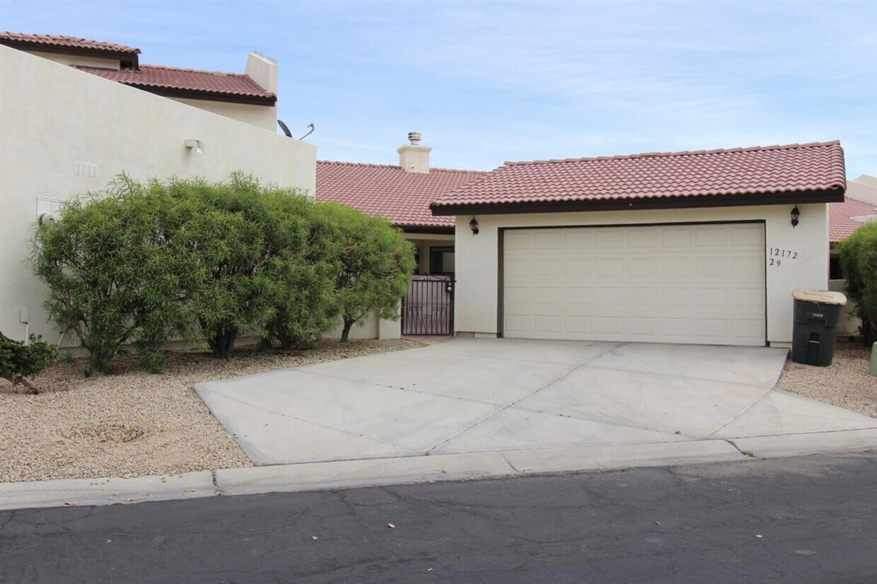 12172 E Via Loma Vista Unit 29, Yuma, AZ 85367 Condo for Rent in Yuma