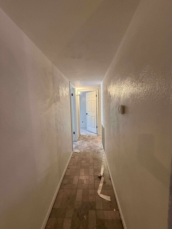 Foto del edificio - 16210 Lazy Ridge Rd
