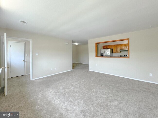 Building Photo - 1294 Cooper St
