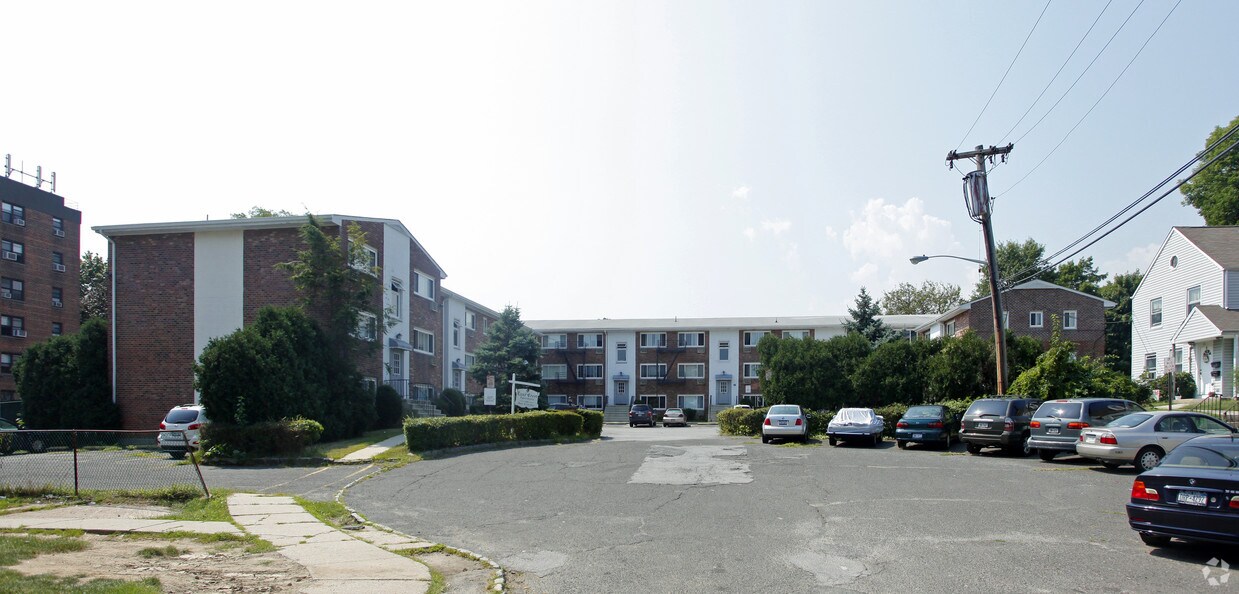 Building Photo - Lane Crest Apartments