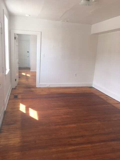 Foto del edificio - Available Now! York City SD