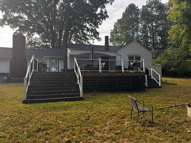 Foto del edificio - 2401 Hillcrest Ave.