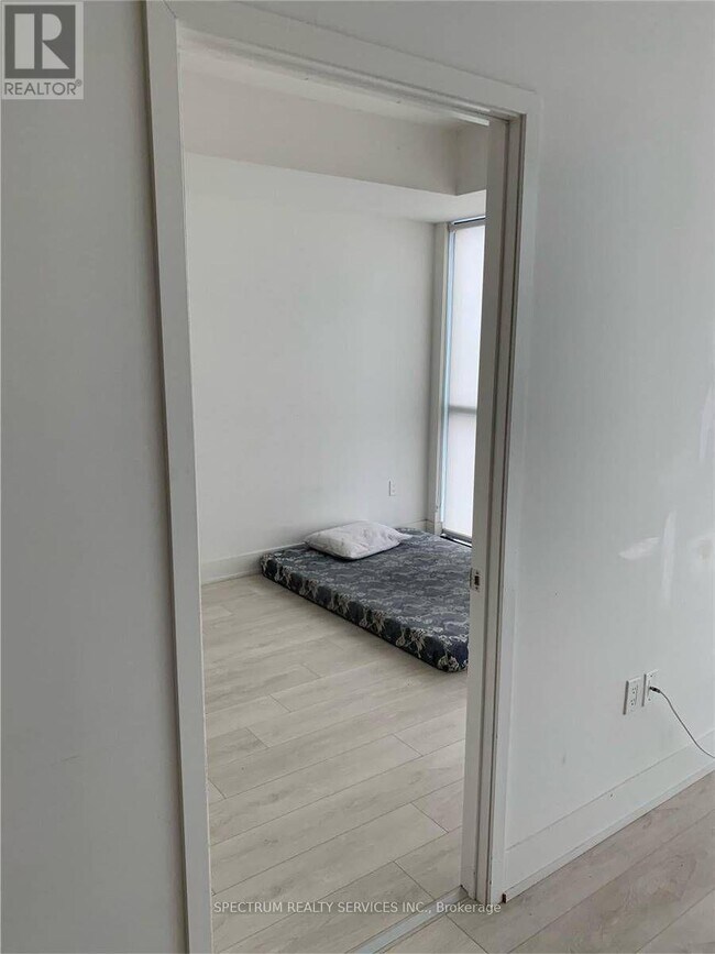 Building Photo - 2908 Hwy 7