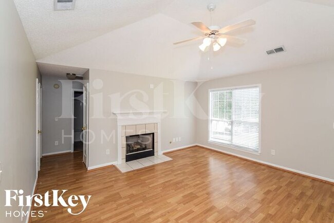 Building Photo - 8344 Cahaba Crossing Circle
