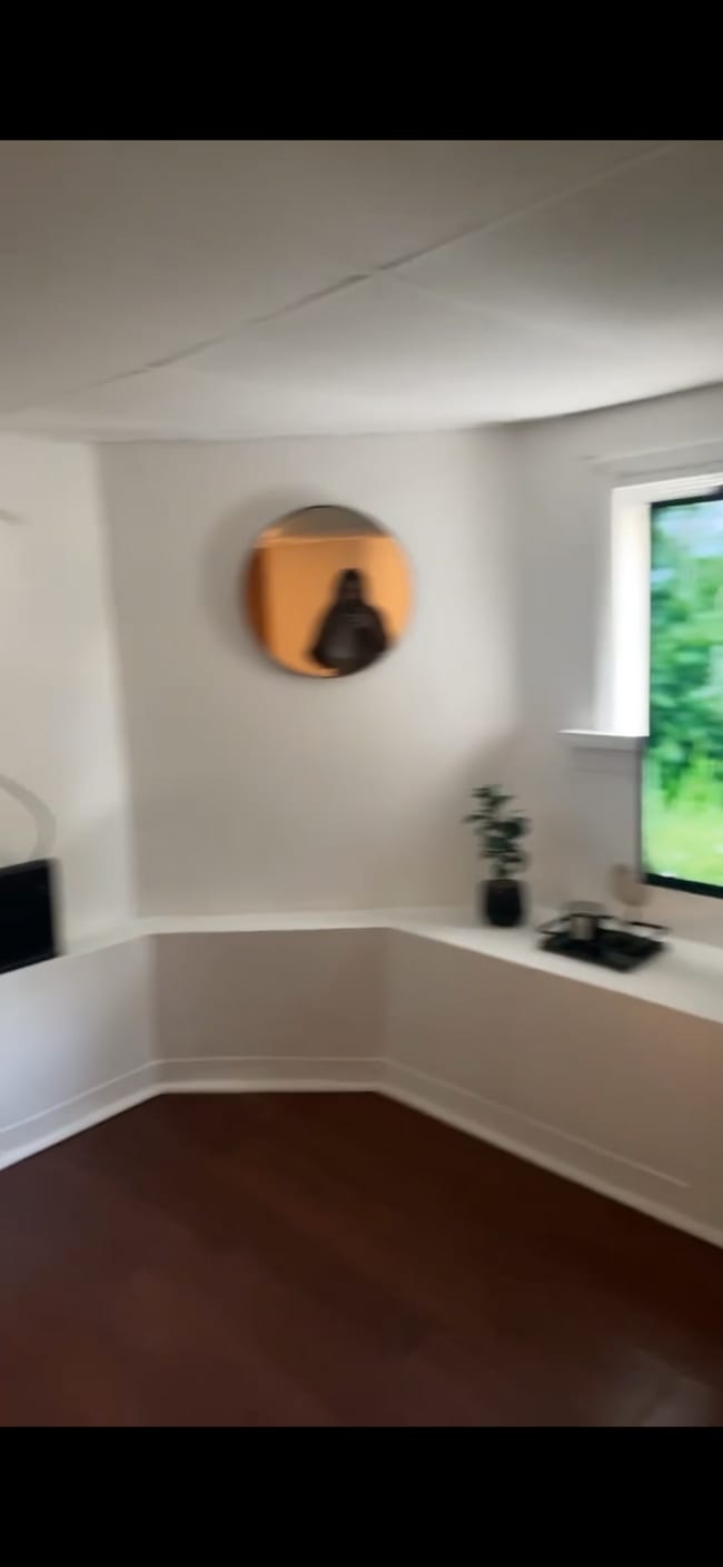 Living room - 4551 N Moody Ave