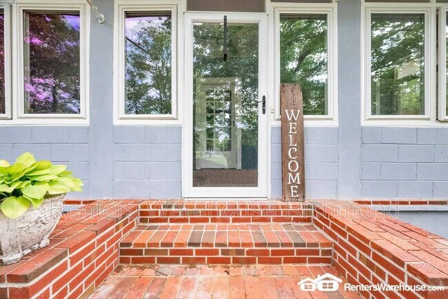 Foto del edificio - 8720 Black Creek Rd
