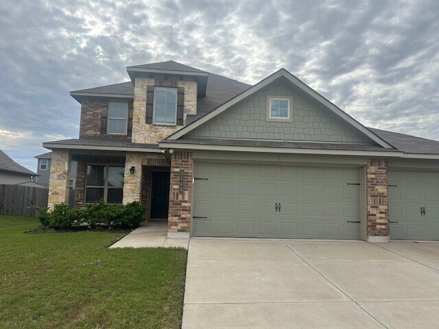 Building Photo - 3105 Gilchrist Dr