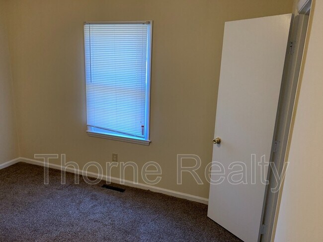 Foto del edificio - 1432 Barnes St
