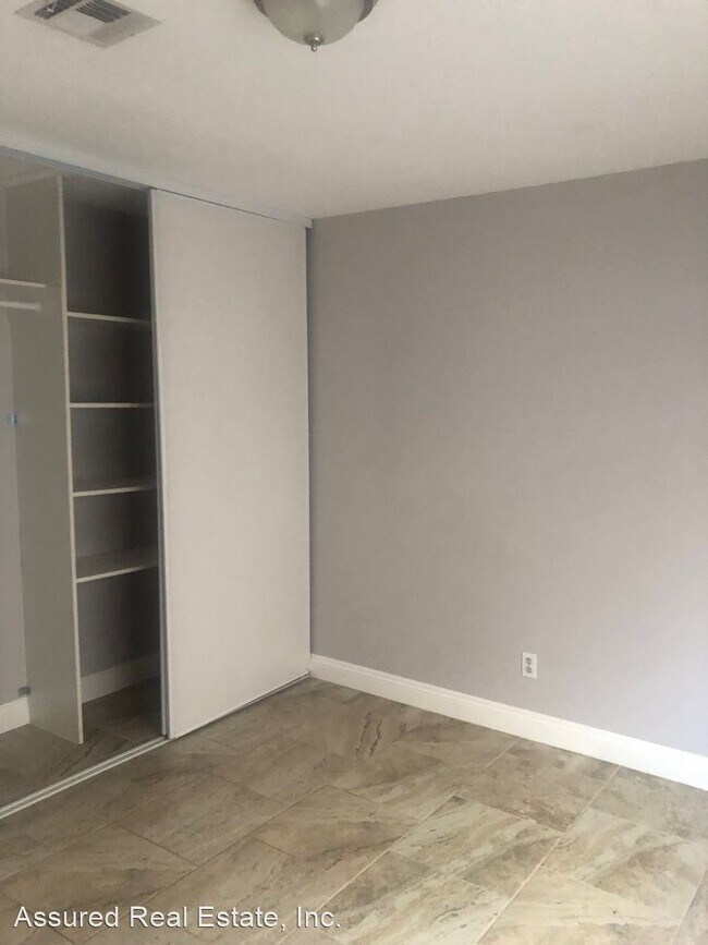Building Photo - 3 br, 2 bath House - 610 Overland Drive