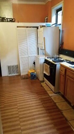 Foto principal - 1340 W 18th Pl