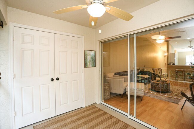 Foto del edificio - **LOVELY FULLY FURNISHED SEASONAL RENTAL**...
