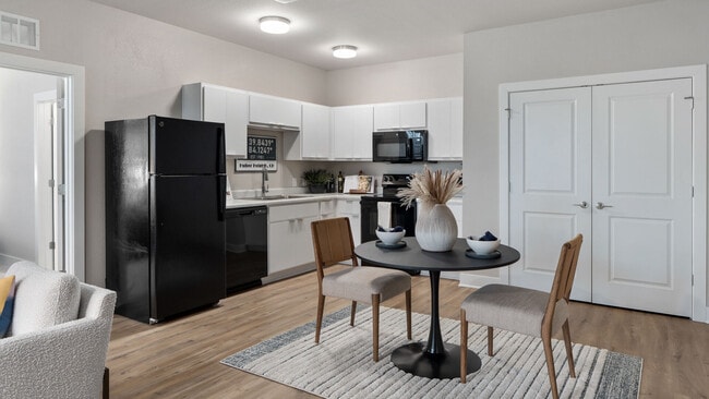 Foto del edificio - Authentix Huber Heights