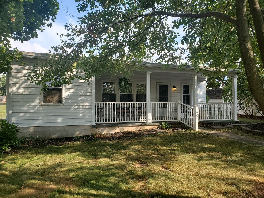 195 S 4th St, Mount Wolf, PA 17347 House Rental in Mount Wolf, PA