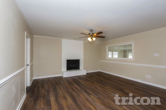 Foto del edificio - 711 Vickery Dr