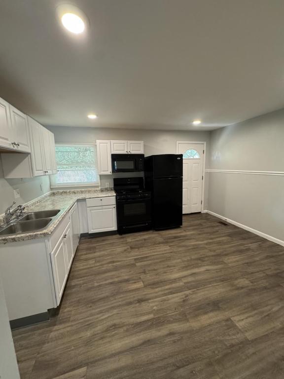 Building Photo - 2677 Firtree Ct