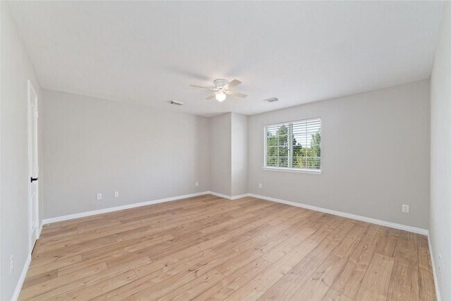 Foto del edificio - 4007 Starbridge Pointe Ln