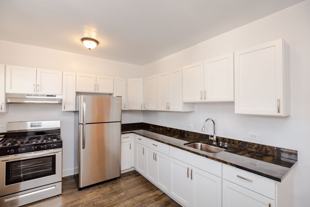 Foto principal - 2114 W Birchwood Ave