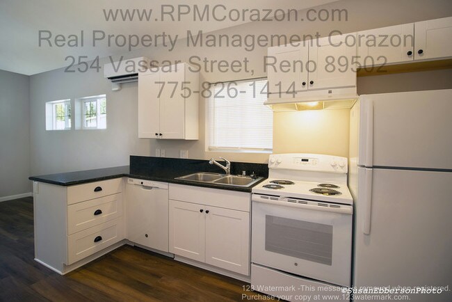 Foto del edificio - 823 Quincy St