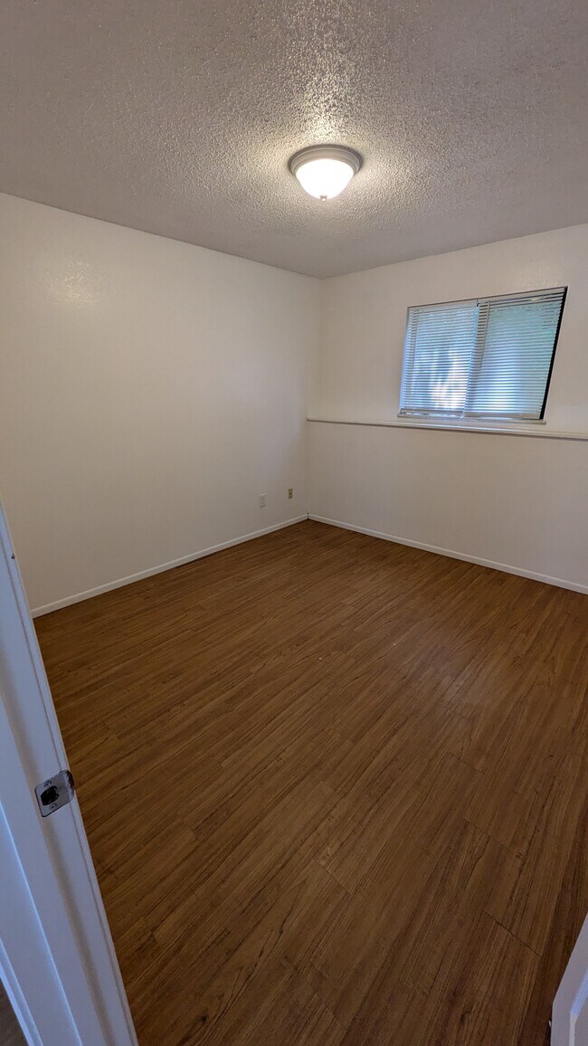 Foto del edificio - 3317 Myrle St