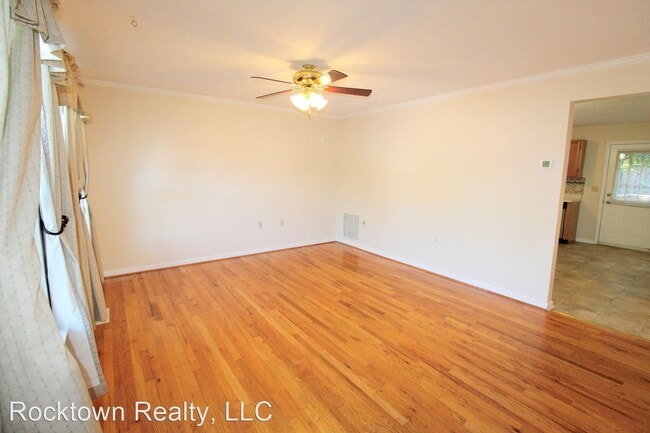 Building Photo - 2 br, 1.5 bath House - 2357 Breckenridge C...