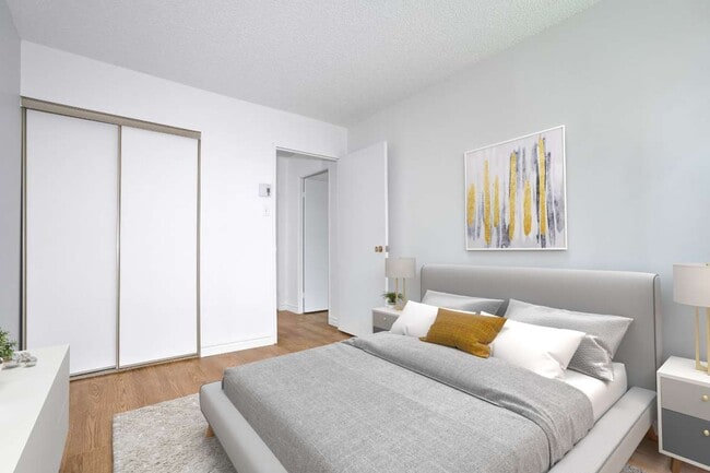 Building Photo - Lanthier Royal Apartments