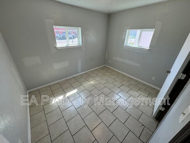 Foto del edificio - 117 40th St NW