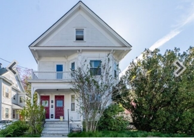 HOUSE - 403 Beacon St