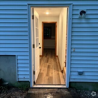 Building Photo - 162 Cedar Swamp Rd