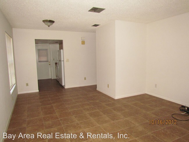 Building Photo - 11603 Valencia Dr