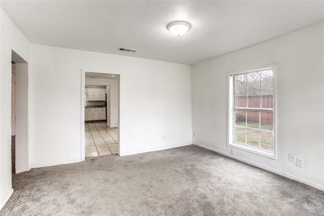 Building Photo - 2402 N Winnetka Ave