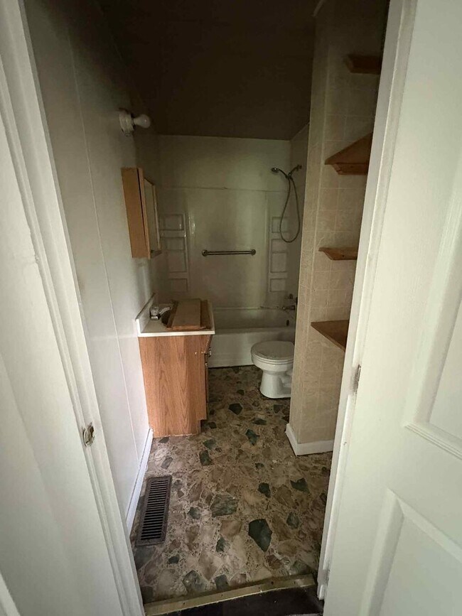 Foto del edificio - Small Family Home!