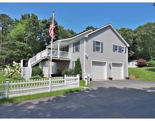 Building Photo - 927 State Rd