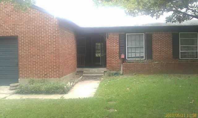 Foto del edificio - 2319 Glengariff Dr