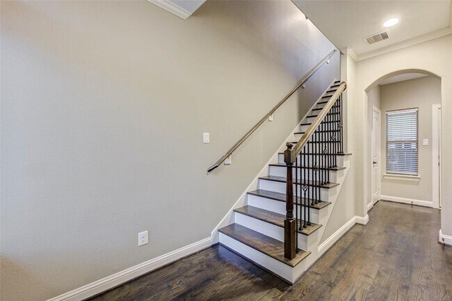 Foto del edificio - 1626 W 25th St