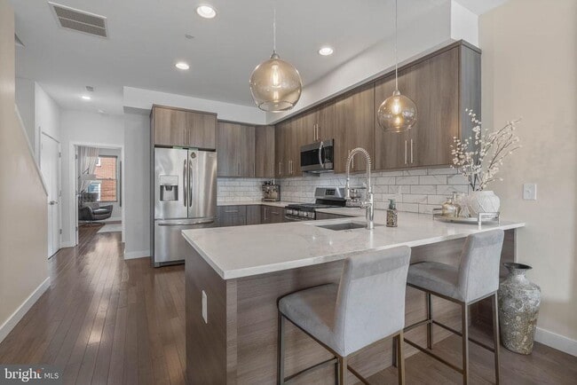 Foto del edificio - 1753 N Marshall St