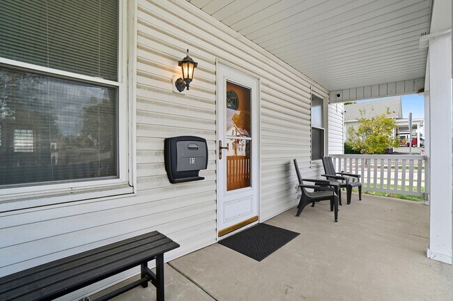 Foto del edificio - 93 W Columbus St